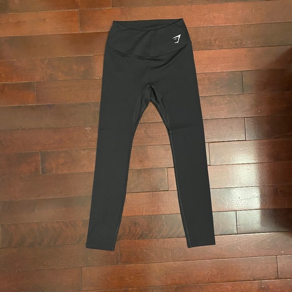 BRAND NEW Gymshark medium black training leggings - Picture 1 of 5